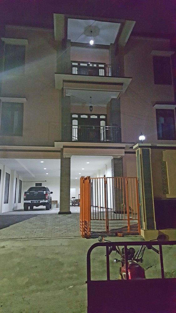 Griya Rambutan Barat Homestay